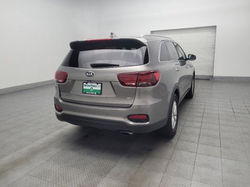 Used 2019 Kia Sorento LX w/ LX Convenience Package image 9