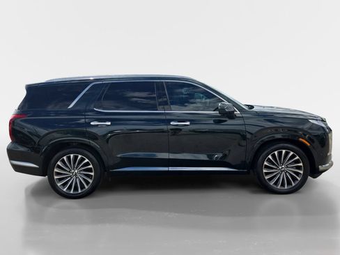 Used 2024 Hyundai Palisade Calligraphy FWD image 6