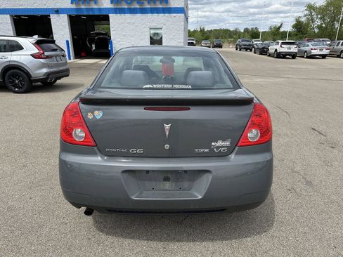 Used 2009 Pontiac G6 Sedan w/ Sport Package 2 FWD image 4