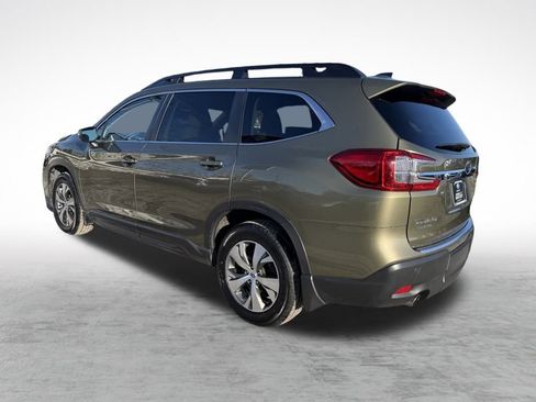 Used 2023 Subaru Ascent Premium w/ Convenience Package image 5