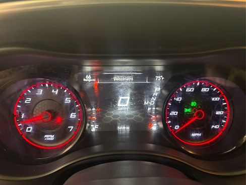 Used 2016 Dodge Charger SXT RWD image 32