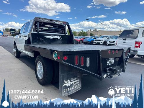 Used 2024 RAM 3500 Tradesman w/ Chrome Appearance Group AWD/4WD image 5