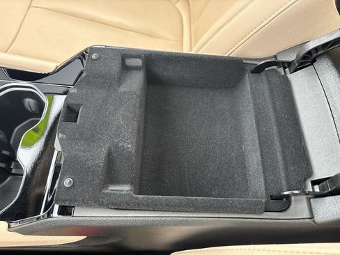 Used 2022 Jeep Grand Cherokee Limited image 29