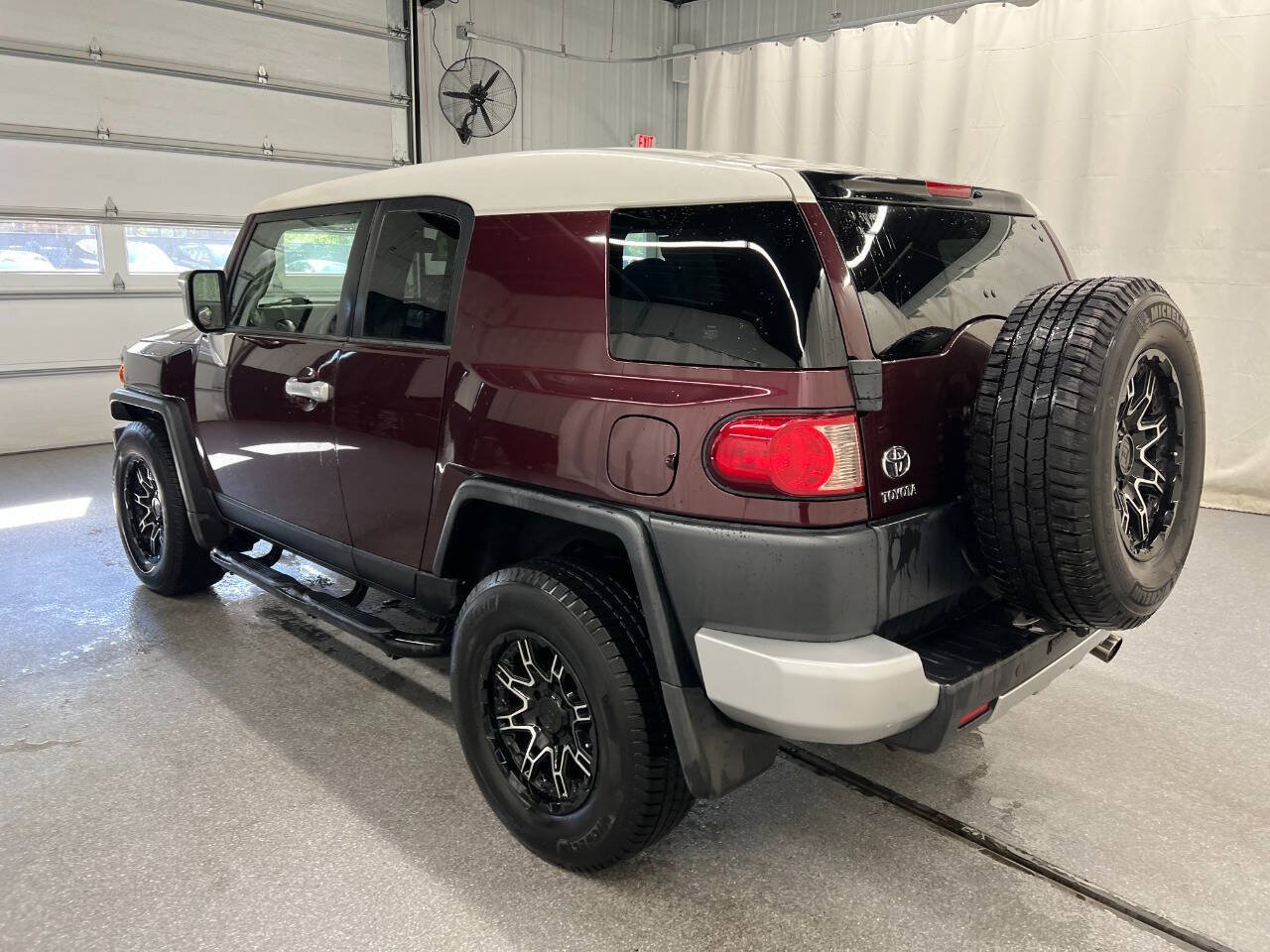 Used 2007 Toyota FJ Cruiser 4WD w/ Convenience Pkg image 6