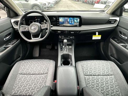 New 2026 Nissan Kicks SV w/ Cold Weather Package AWD/4WD image 30