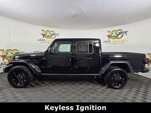 Certified 2025 Jeep Gladiator Sport image 6
