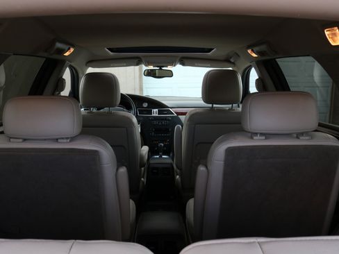 Used 2004 Chrysler Pacifica AWD image 36