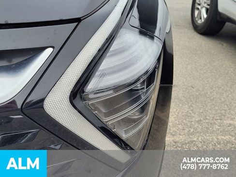 Used 2025 Kia Sportage SX image 20