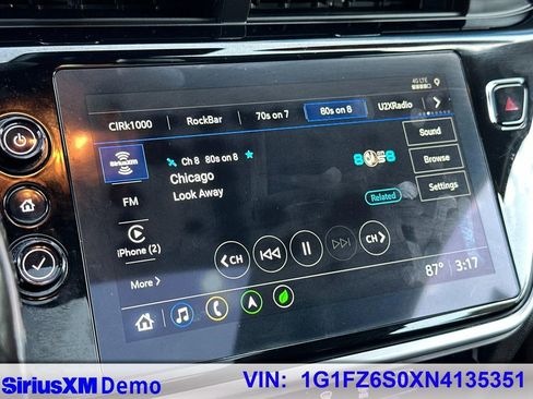 Used 2022 Chevrolet Bolt EUV Premier w/ Sun & Sound Package image 27