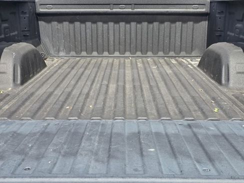 Used 2025 Chevrolet Silverado 1500 LT w/ Safety Package AWD/4WD image 26