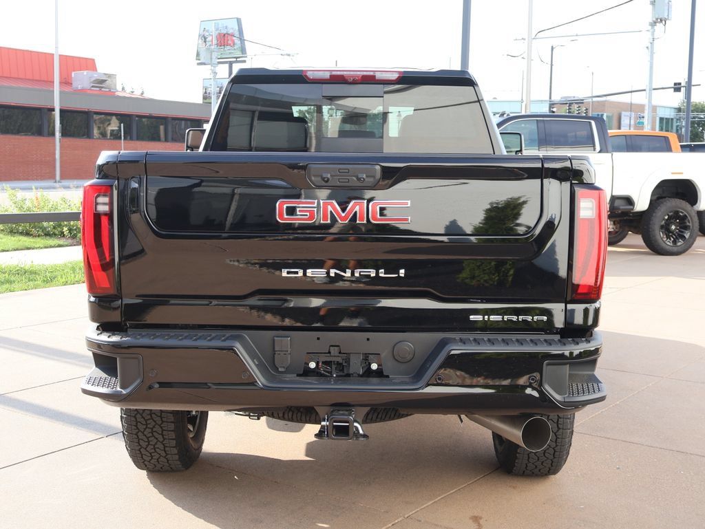 New 2026 GMC Sierra 2500 Denali w/ Denali Reserve Package AWD/4WD image 4