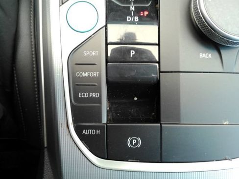 Used 2023 BMW i4 eDrive40 RWD image 51