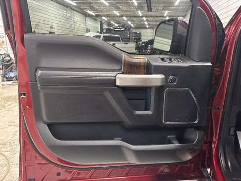 Used 2015 Ford F150 Lariat w/ Equipment Group 502A Luxury image 7