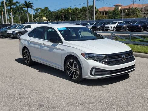 Certified 2024 Volkswagen Jetta Sport FWD image 2