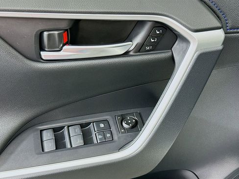 Certified 2025 Toyota RAV4 XSE image 18