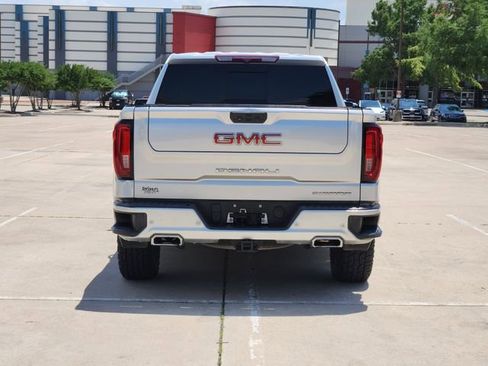 Used 2022 GMC Sierra 1500 Denali AWD/4WD image 7