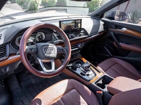 Used 2023 Audi Q5 2.0T Premium Plus w/ Premium Plus Package AWD/4WD image 9