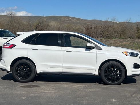 Used 2023 Ford Edge ST-Line w/ Class II Trailer Tow Package AWD/4WD image 4
