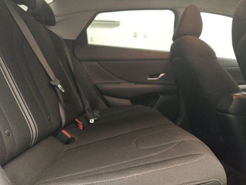 Used 2021 Hyundai Elantra SEL w/ Convenience + Premium Package FWD image 19