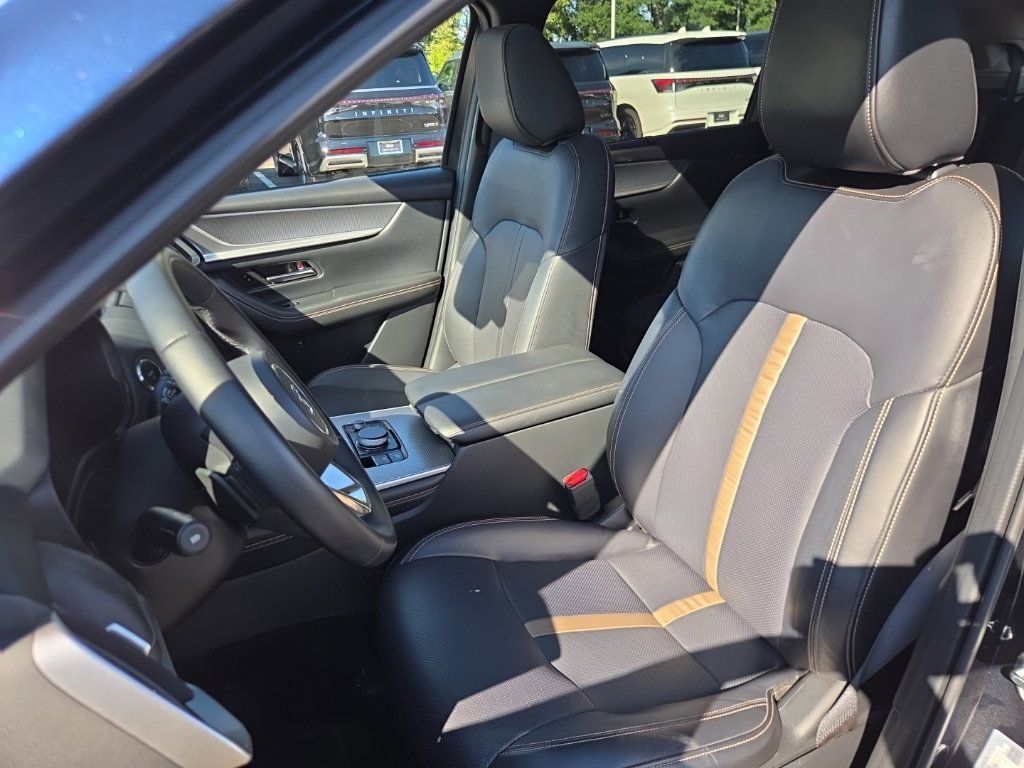 Used 2025 MAZDA CX-90 Plug-In Hybrid w/ Preferred AWD/4WD image 31