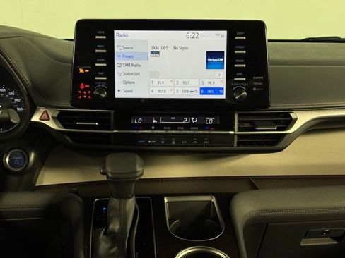 Used 2024 Toyota Sienna LE image 24