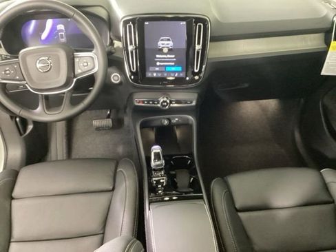 New 2026 Volvo XC40 B5 Plus w/ Protection Package Premier image 11
