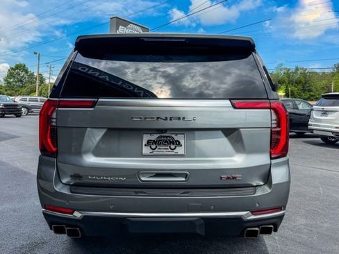 Used 2025 GMC Yukon Denali AWD/4WD image 10