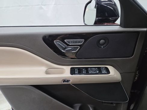 Used 2020 Lincoln Aviator Reserve w/ Equipment Group 201A AWD/4WD image 21