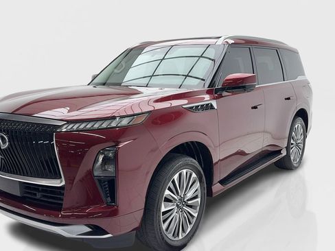 Used 2025 INFINITI QX80 Luxe image 3