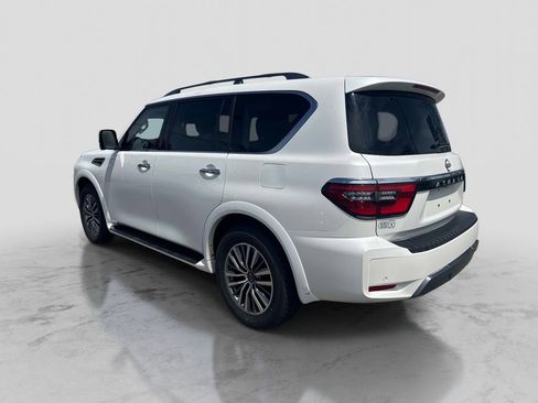Used 2023 Nissan Armada SL w/ Cargo Package AWD/4WD image 3