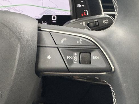 Used 2025 Audi Q7 3.0T Prestige image 32