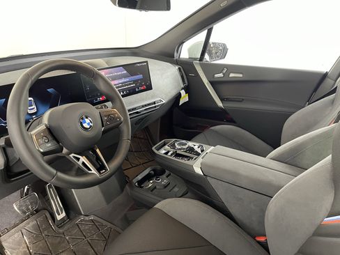 Used 2026 BMW iX xDrive60 w/ M Sport Package image 12