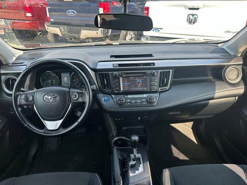 Used 2016 Toyota RAV4 XLE AWD/4WD image 16