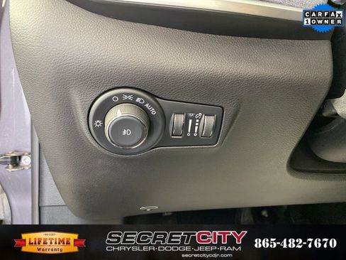 Used 2024 Jeep Compass Latitude AWD/4WD image 14