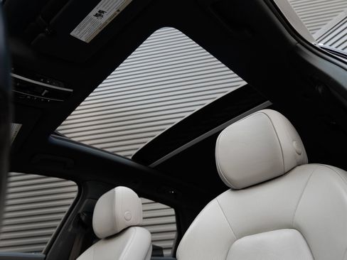 Certified 2019 Porsche Cayenne S AWD/4WD image 14