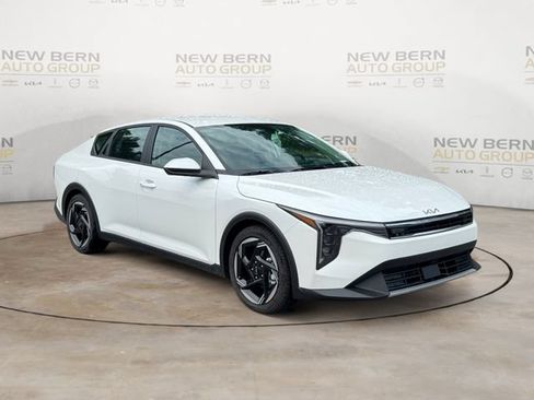New 2026 Kia K4 EX FWD image 7