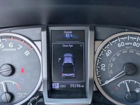 Used 2019 Toyota Tacoma SR5 RWD image 10