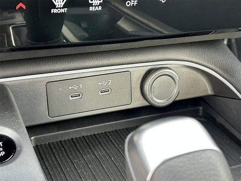 New 2026 Nissan Sentra SR w/ SR Premium Package FWD image 18