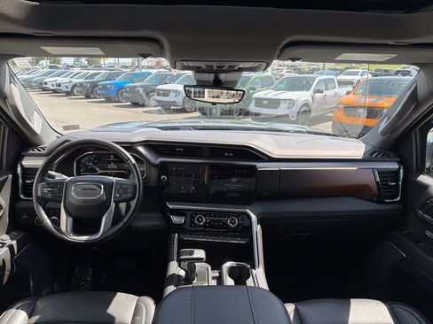 Used 2023 GMC Sierra 1500 Denali w/ Denali Reserve Package AWD/4WD image 26