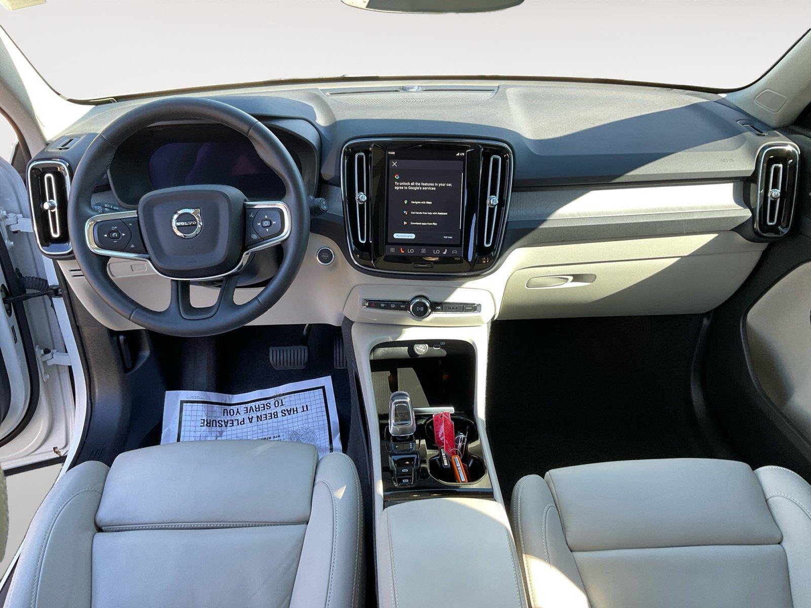 Used 2025 Volvo XC40 B5 Ultra w/ Protection Package Premier AWD/4WD image 10