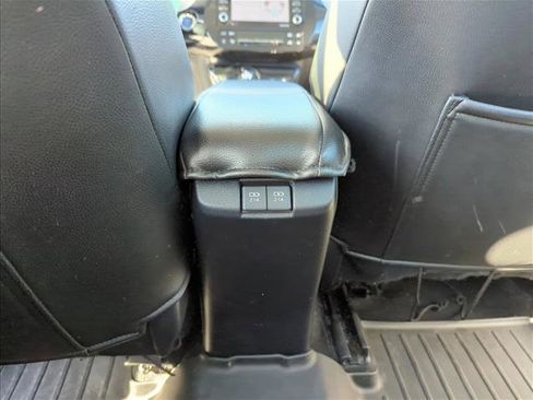 Used 2021 Toyota Prius XLE image 19