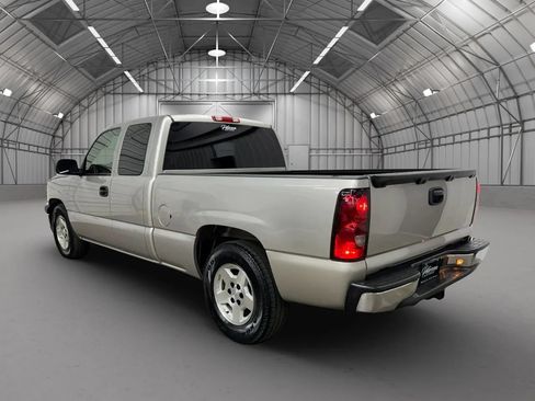 Used 2005 Chevrolet Silverado 1500 LS RWD image 3
