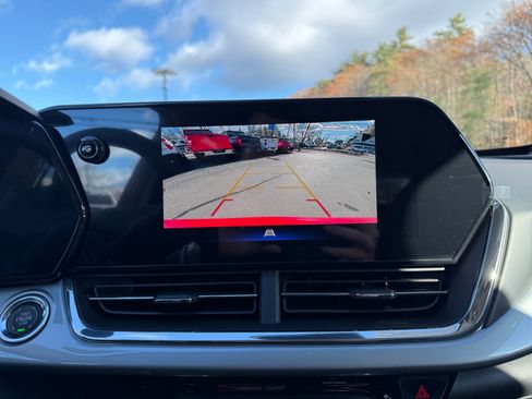 New 2026 Chevrolet Trax LT w/ Driver Confidence Package image 22