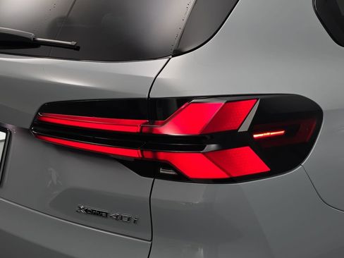 New 2026 BMW X5 xDrive40i w/ M Sport Package image 33