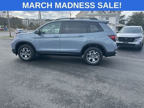 Used 2023 Honda Passport TrailSport image 9