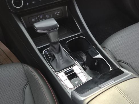 Used 2025 Hyundai Santa Cruz Limited image 24