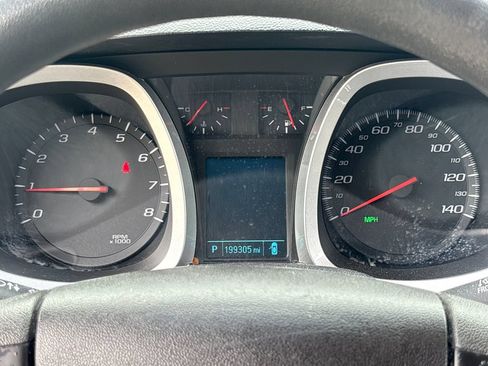 Used 2017 Chevrolet Equinox LS FWD image 22