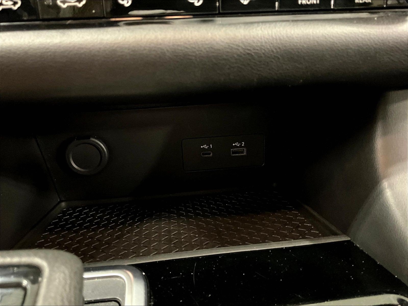 Used 2025 Nissan Pathfinder SV AWD/4WD image 16