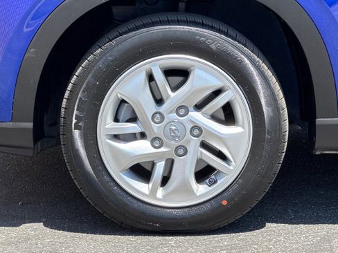 Used 2024 Hyundai Venue SE FWD image 26