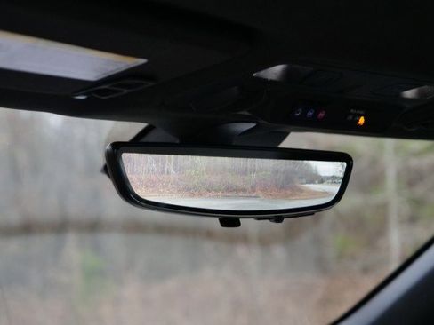 Used 2021 Chevrolet Camaro ZL1 image 23